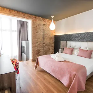 https://petit-palace-museum.topbarcelonahotels.com